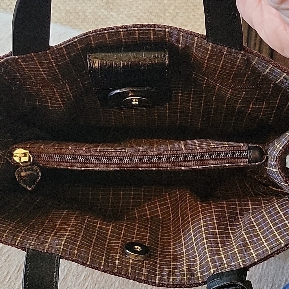 Brighton Chocolate Heart-Detail Satchel Wool and Crocodile Leather. - Picture 9 of 11